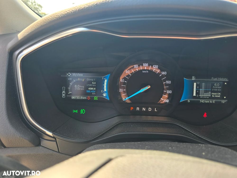 Ford Mondeo - 9