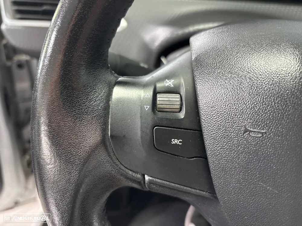 Peugeot 208 1.6 BlueHDi Active - 19