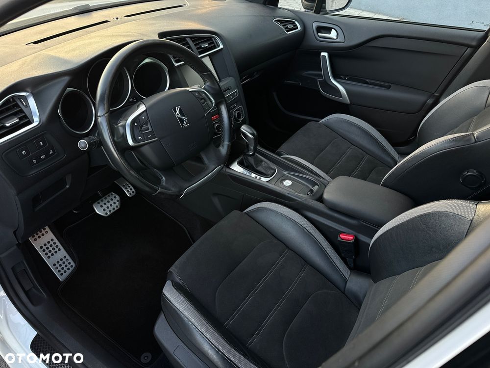 DS Automobiles DS 4 - 8