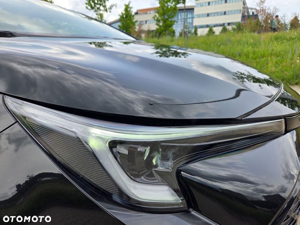 Toyota Corolla 2.0 Hybrid Style - 10