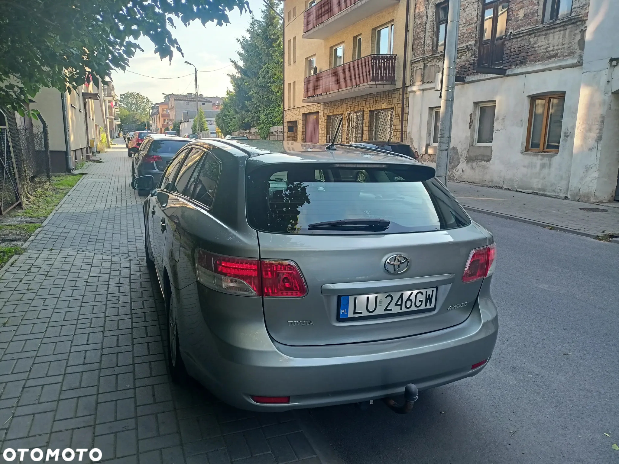 Toyota Avensis 1.8 Premium - 5