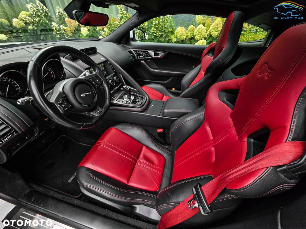Jaguar F-Type AWD R - 17