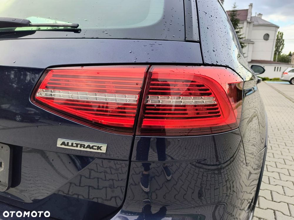 Volkswagen Passat - 16