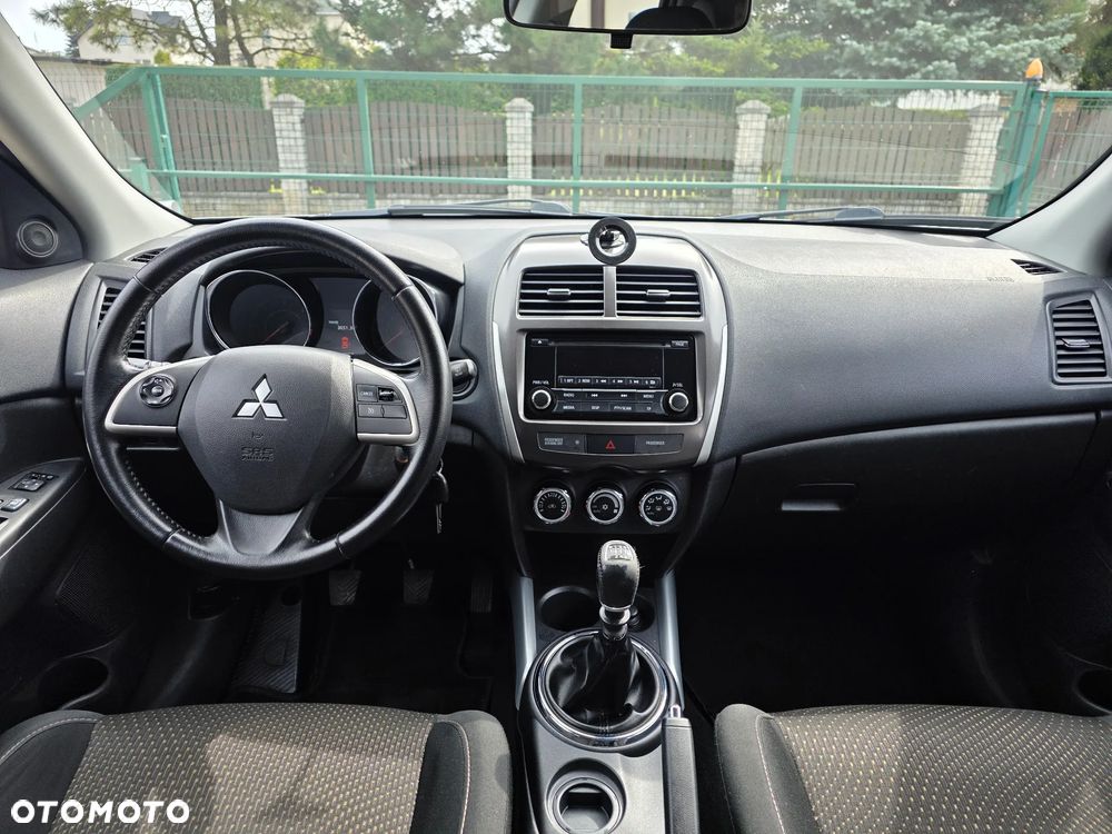 Mitsubishi ASX - 5