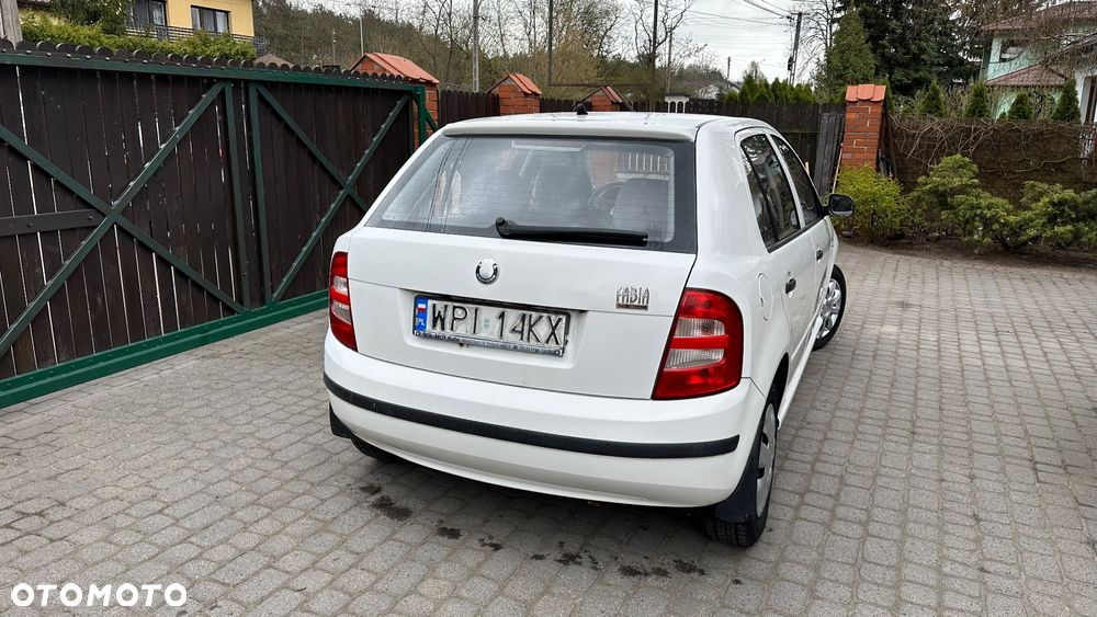 Skoda Fabia - 11