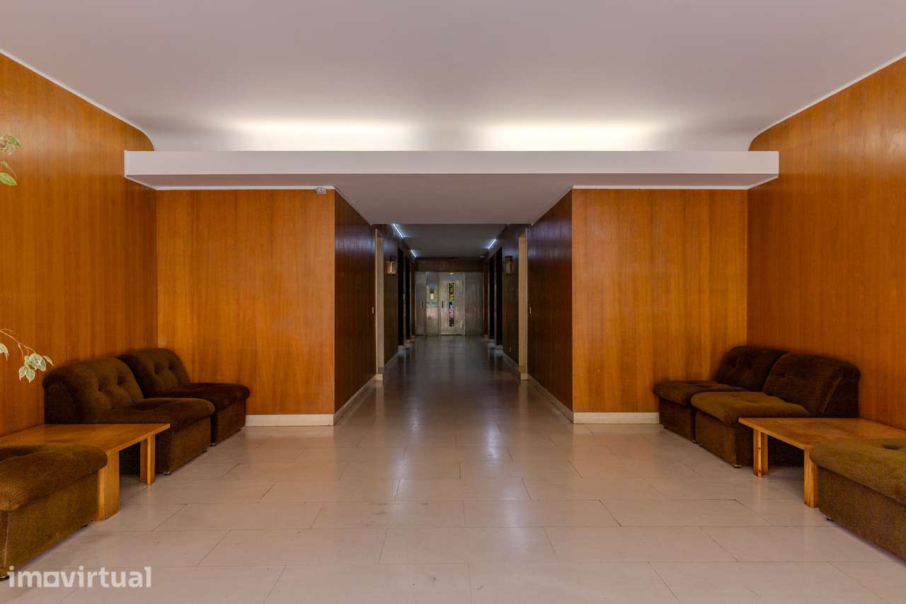 Apartamento de Luxo T2, em condomínio exclusivo, no Estoril - Grande imagem: 5/21
