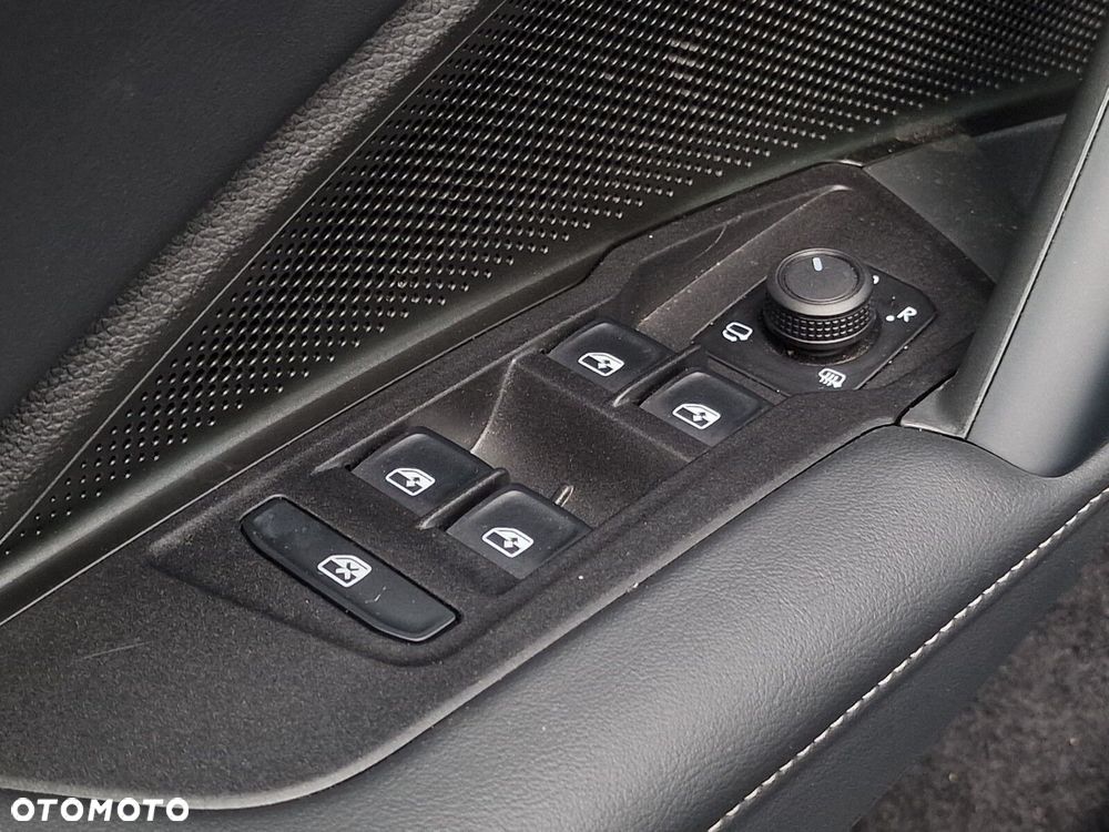 Volkswagen Tiguan 2.0 TDI Life DSG - 23