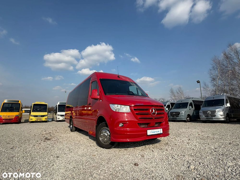 Mercedes-Benz Sprinter 519 - 18