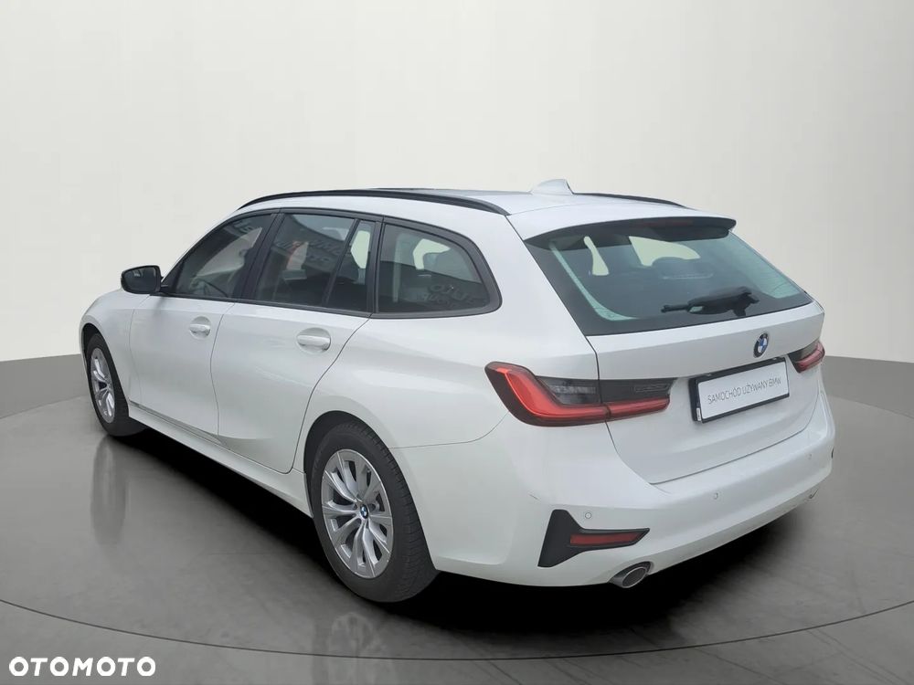 BMW Seria 3 318d mHEV M Sport - 6