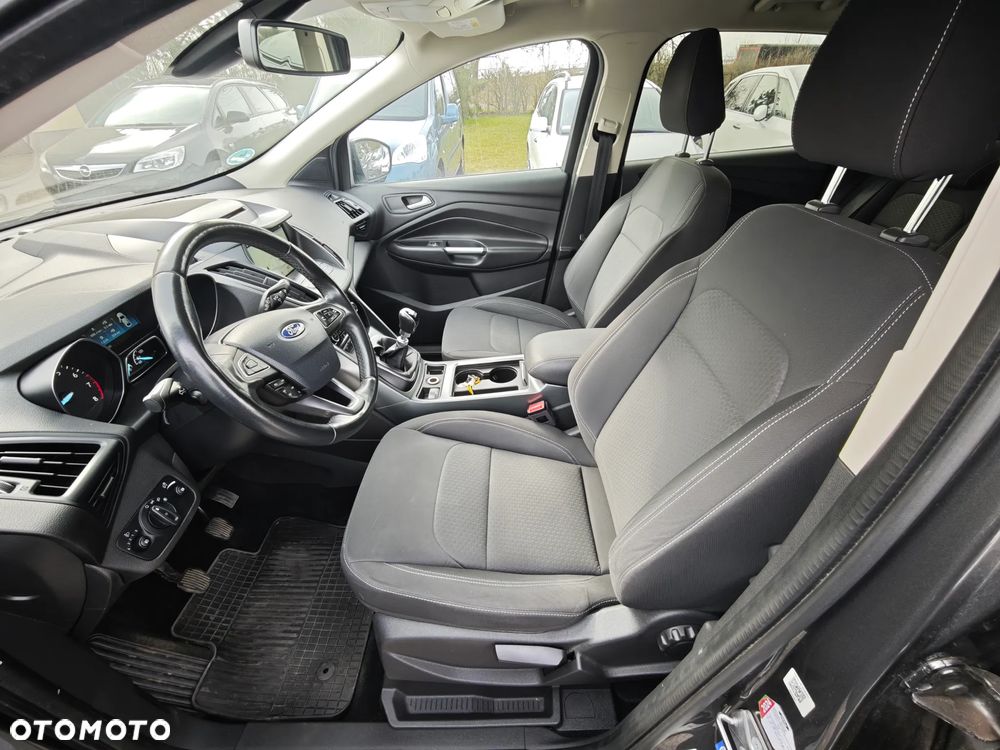 Ford Kuga 1.5 EcoBoost 2x4 Cool & Connect - 23