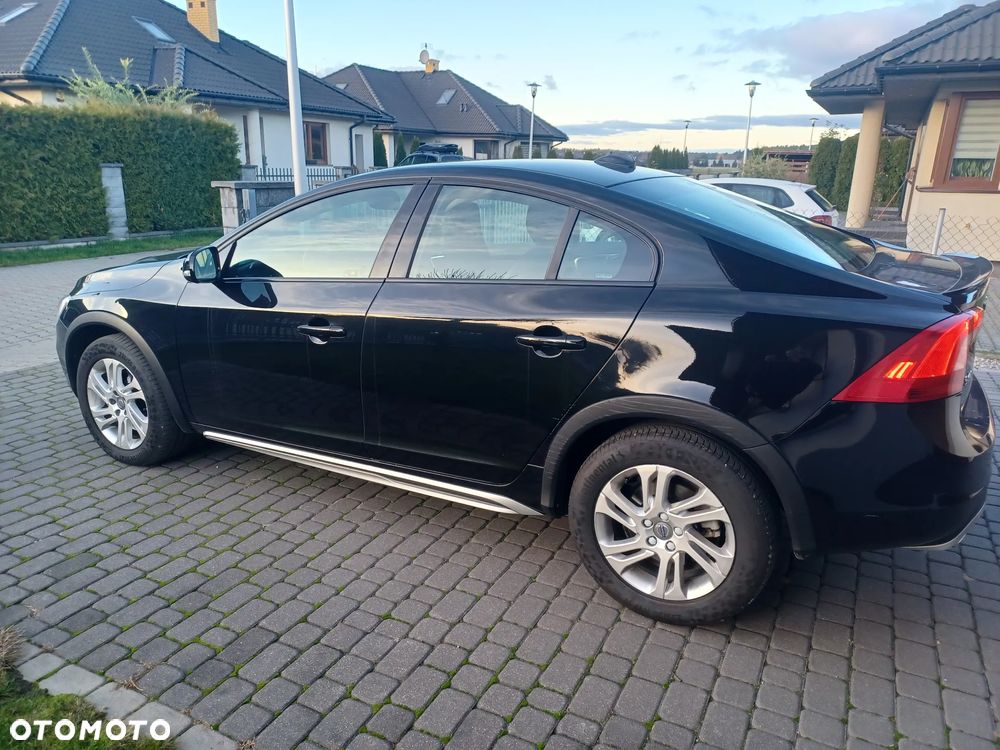 Volvo S60 Cross Country T5 AWD Momentum - 5