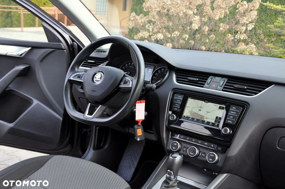 Skoda Octavia - 25