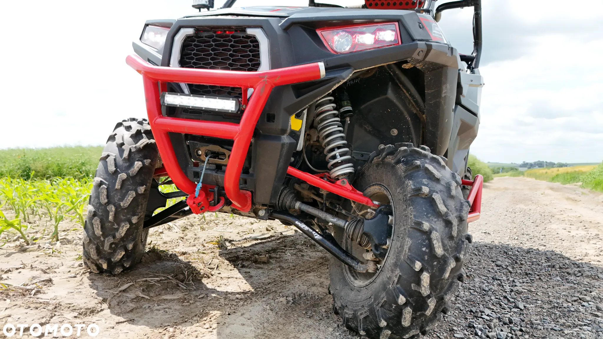 Polaris RZR - 16