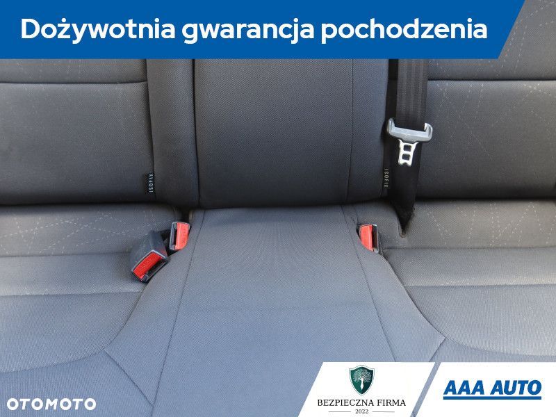 Kia Rio - 12