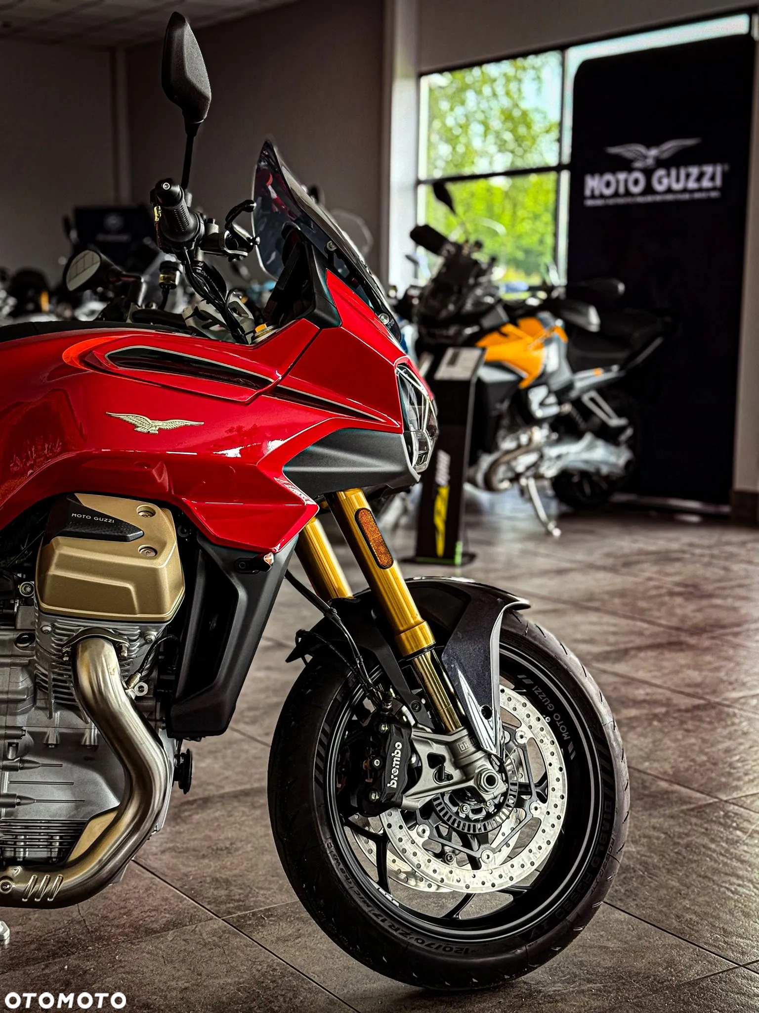 Moto Guzzi V100 Mandello - 3