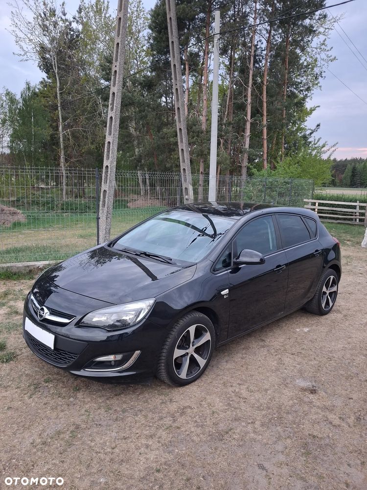 Opel Astra 1.4 150 Jahre - 1