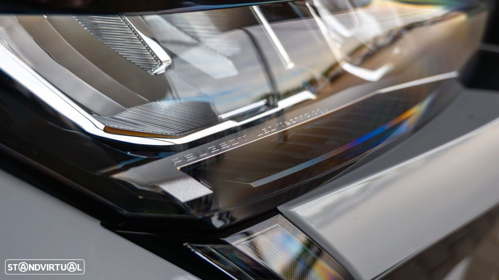 Peugeot 408 1.2 PureTech Allure EAT8 - 21