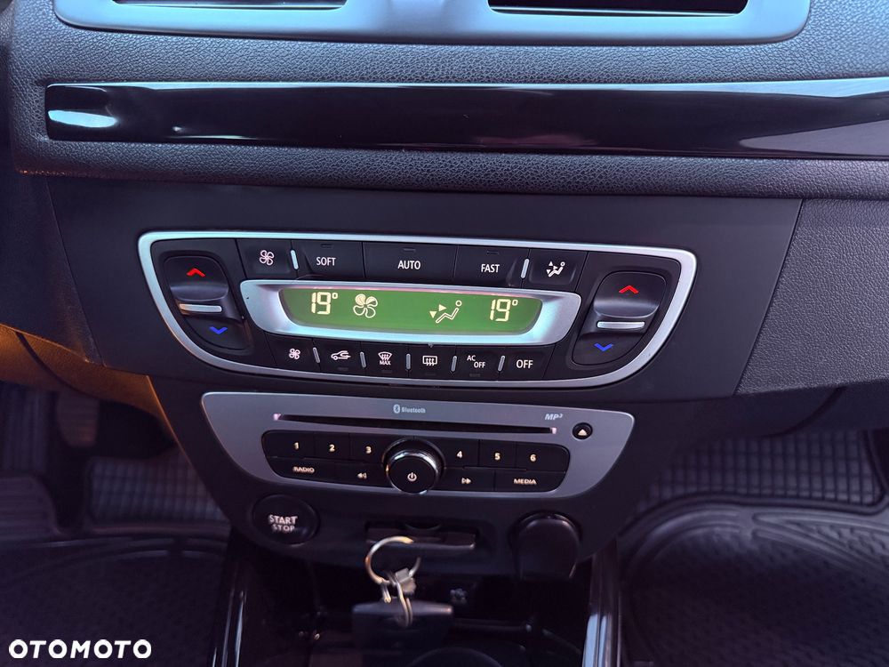 Renault Megane ENERGY TCe 130 Start & Stop Bose Edition - 28