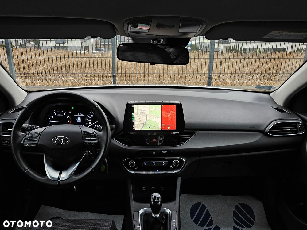 Hyundai i30 1.5 DPI Classic + - 8