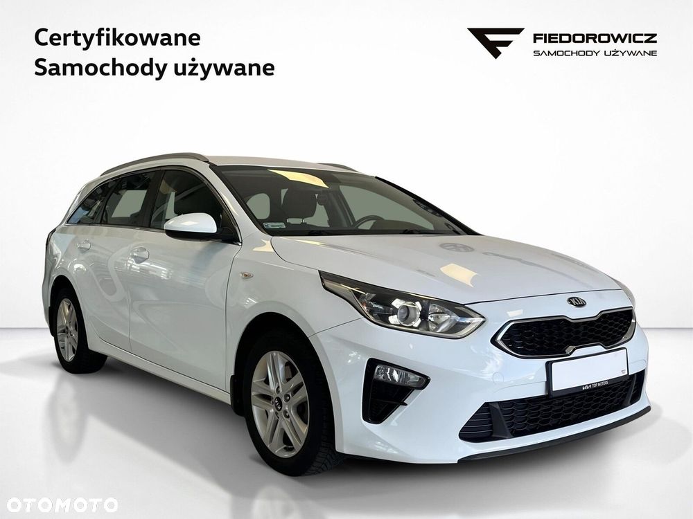 Kia Ceed - 10