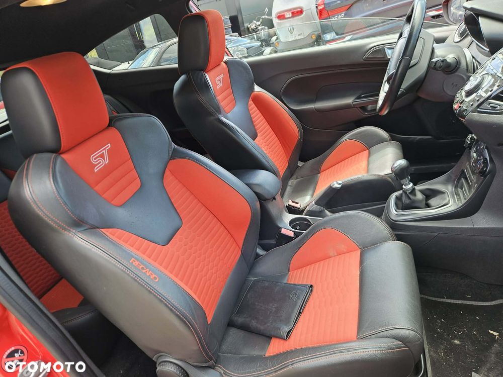 Ford Fiesta 1.6 EcoBoost ST - 8