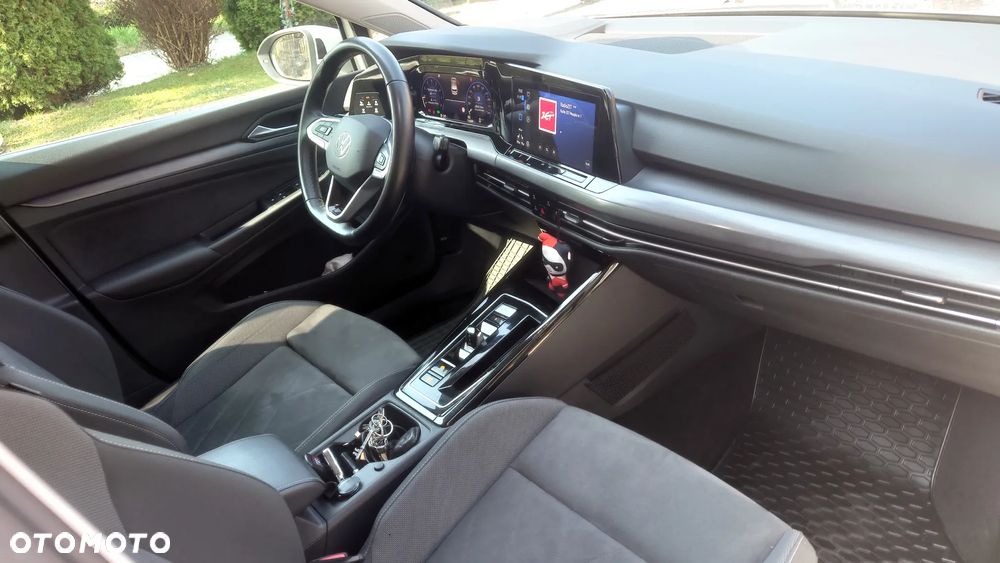 Volkswagen Golf - 18