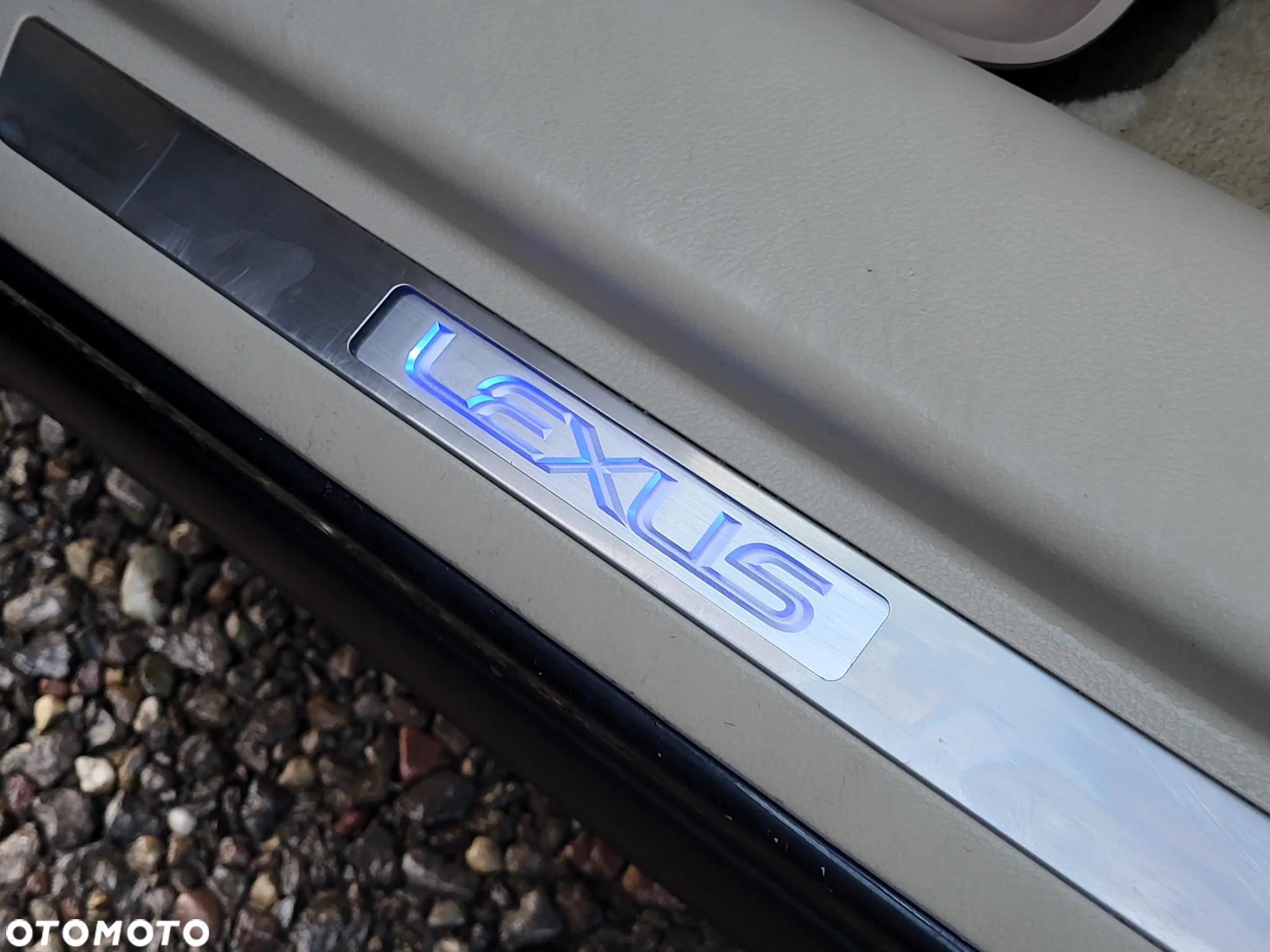 Lexus RX - 7