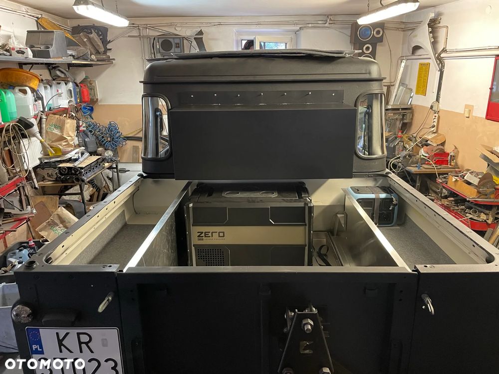 Land Rover Defender 90 2.4 TD4 S - 33