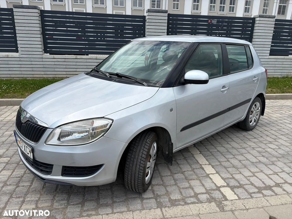 Skoda Fabia 1.2 HTP Ambiente - 1