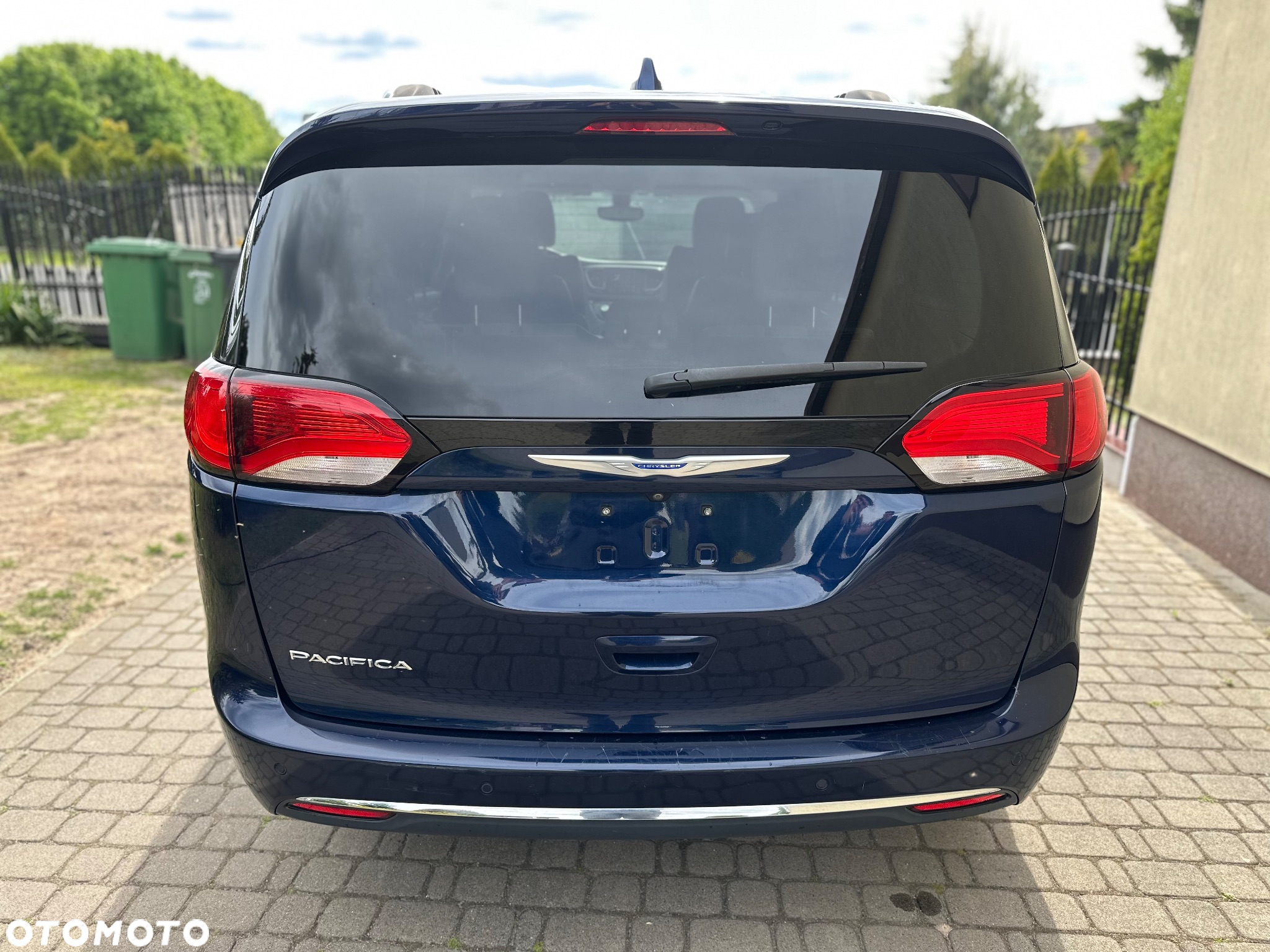 Chrysler Pacifica - 7