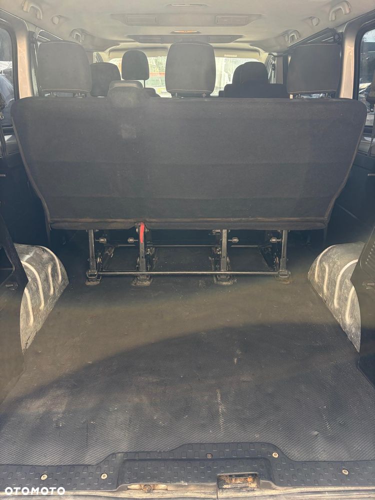 Renault Trafic - 12