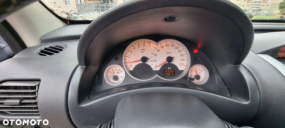 Opel Corsa - 11