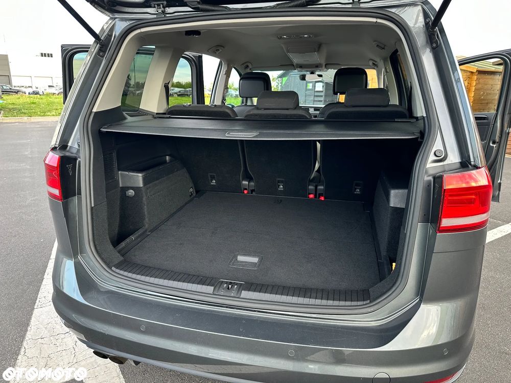 Volkswagen Touran 1.4 TSI BMT Highline - 18