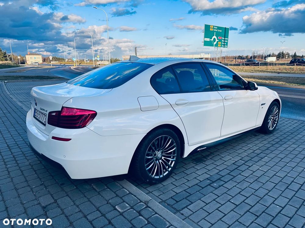 BMW Seria 5 525d xDrive Luxury Line - 3