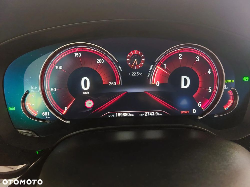 BMW Seria 5 525d Luxury Line sport - 30