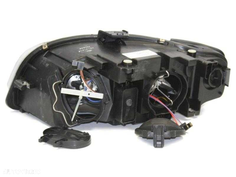 Far stanga/dreapta Audi A4 B7 an 2006-2008 , faruri noi - 2