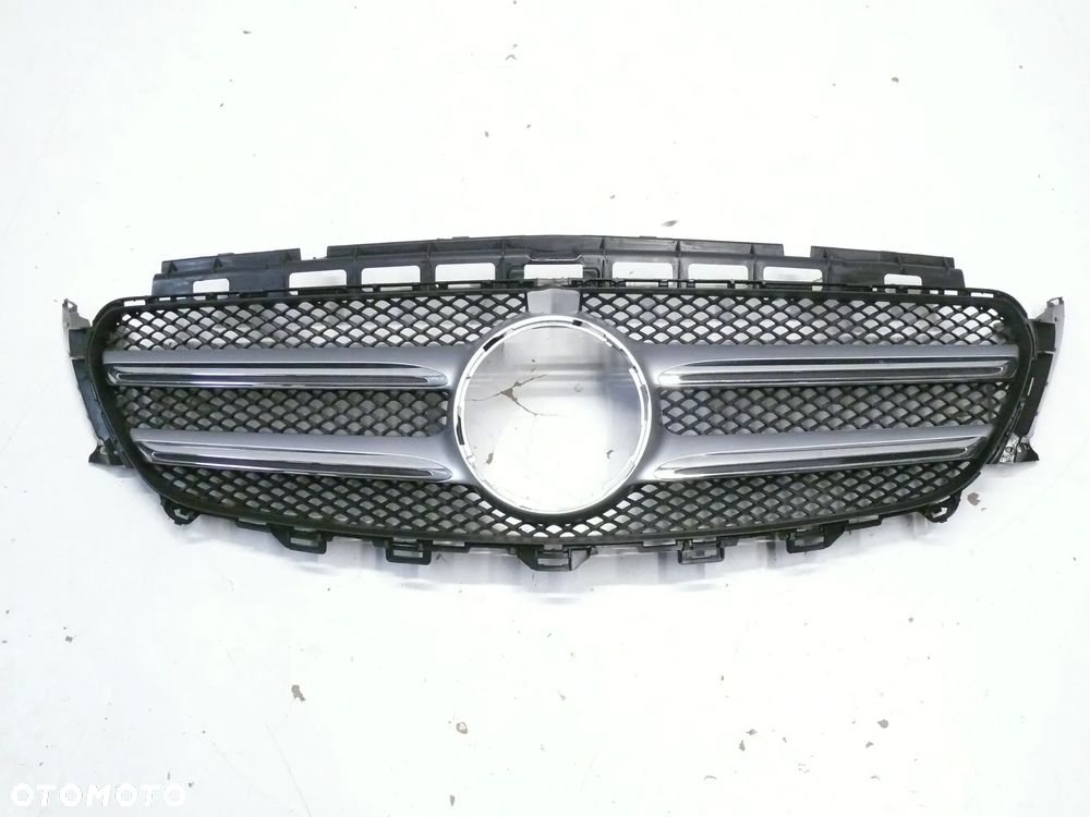 MERCEDES E-KLASA W213 GRILL ATRAPA POD KAMERE - 1