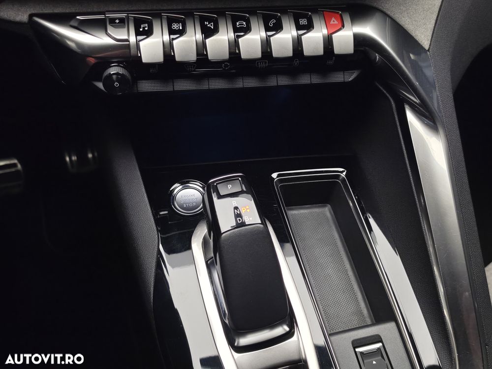 Peugeot 3008 225 e-EAT8 GT Pack - 18