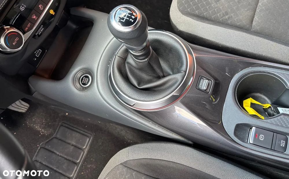 Nissan Juke 1.0 DIG-T Tekna - 19