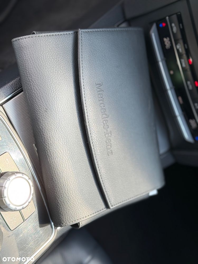 Mercedes-Benz Klasa E 250 7G-TRONIC - 36