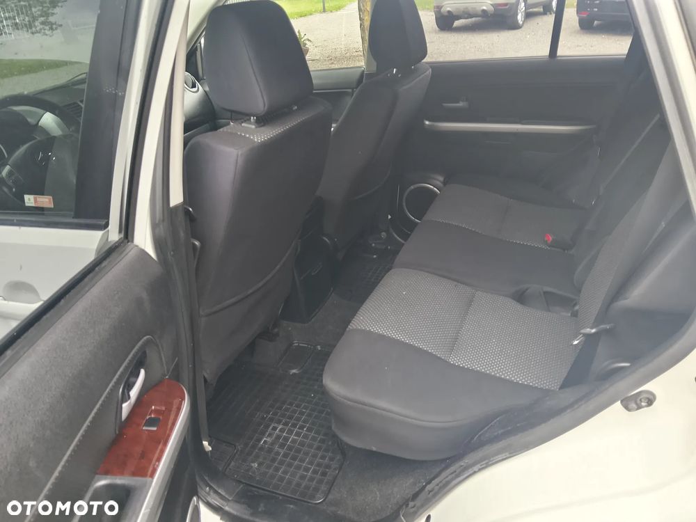Suzuki Grand Vitara - 15