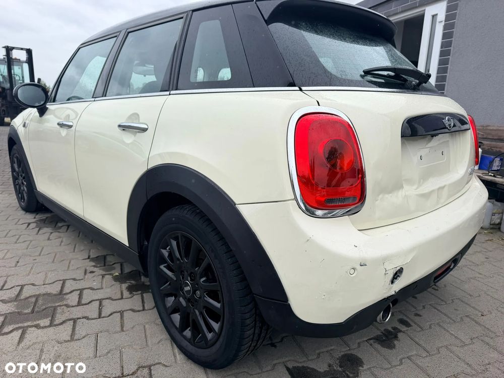 MINI Cooper Seven Chili - 7