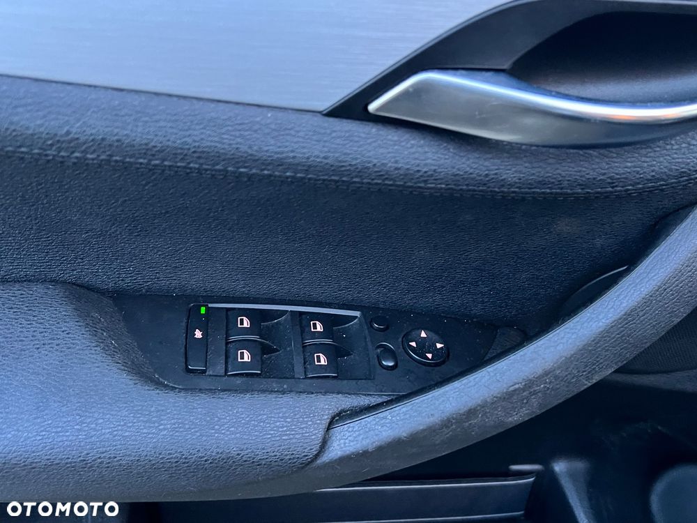 BMW X1 xDrive28i - 18