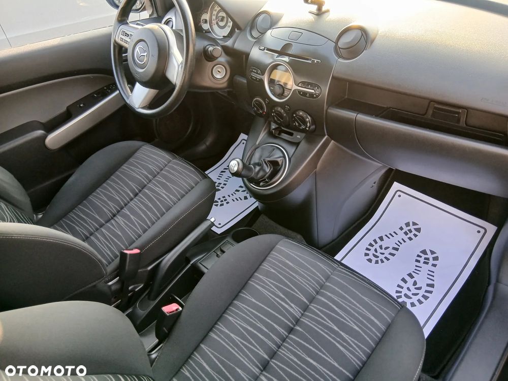 Mazda 2 1.3 Exclusive+ - 12