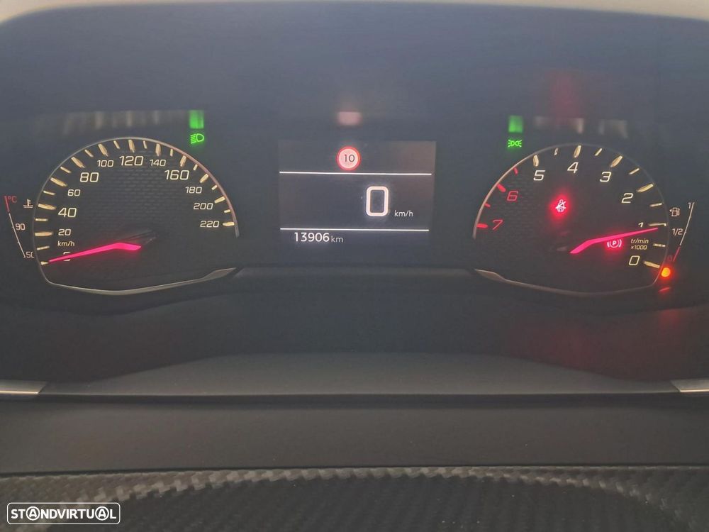Peugeot 2008 1.2 Style - 18