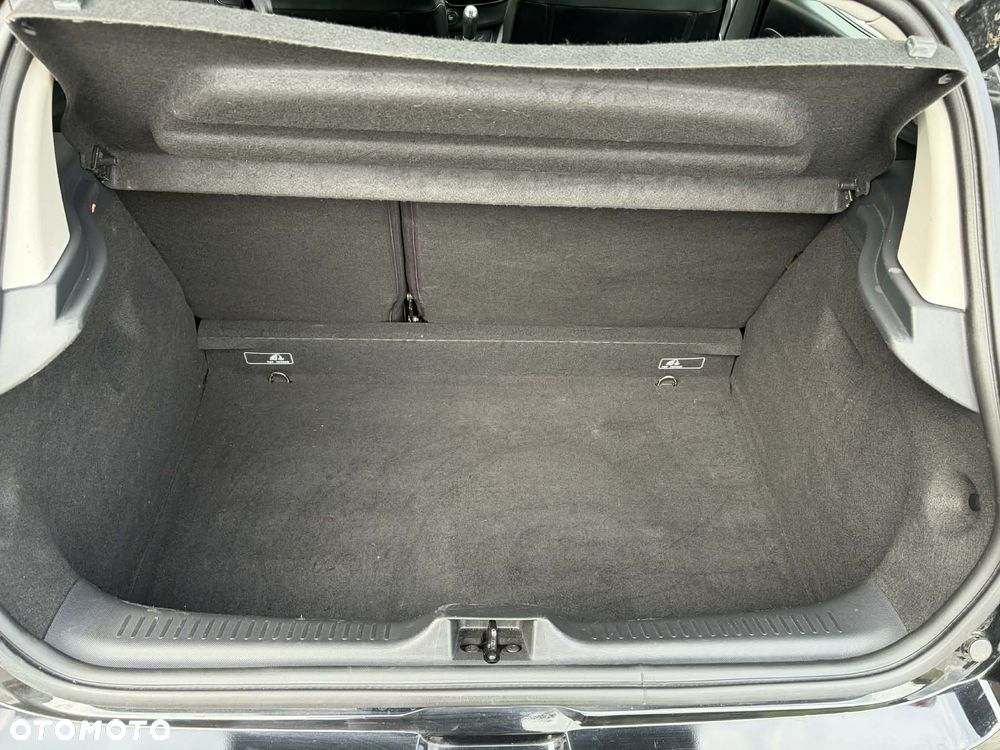 Renault Clio 1.2 16V 75 Collection - 13