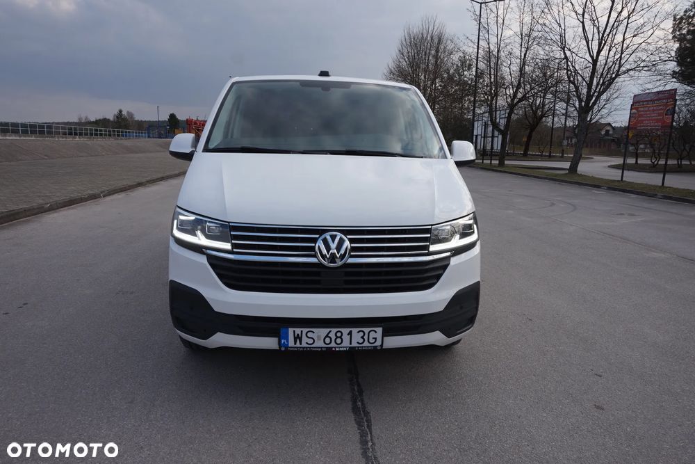 Volkswagen Caravelle - 7