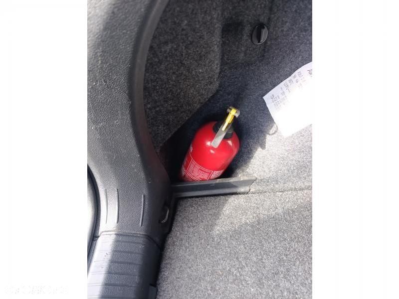 Volkswagen Polo - 14