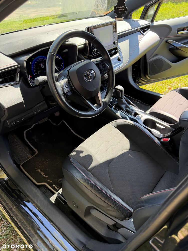 Toyota Corolla 1.8 Hybrid Executive - 10