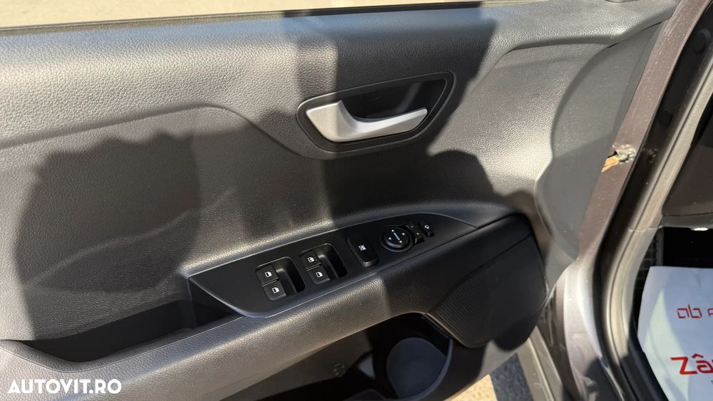 Kia Stonic 1.0 T-GDI HP 7DCT Urban - 8